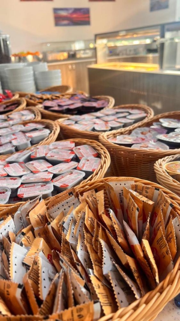 Hotel Dacia image 11