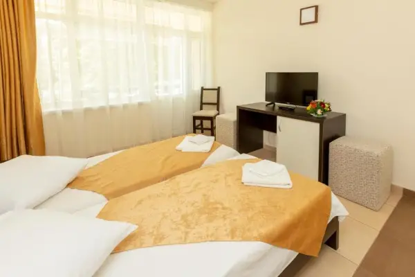 Hotel Dacia 6